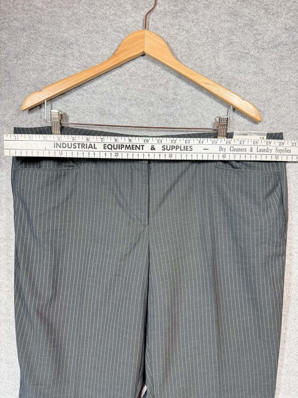 CityStretch 7th Avenue Bootcut Ine Striped Pants Size 18 Average - Picture 4 of 7